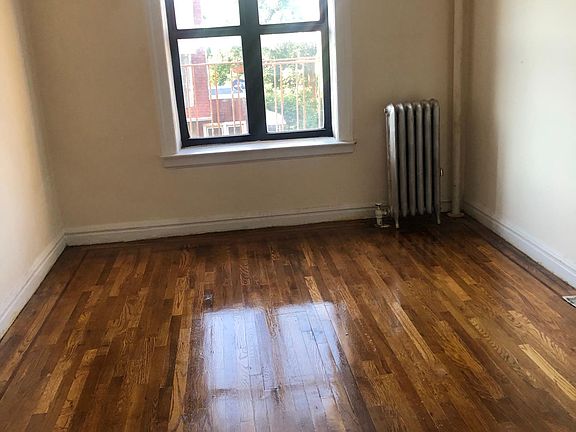 5th image of 2710 Webb Ave APT 2G