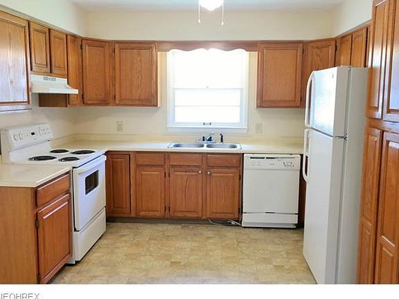 4th image of 3007 Greenridge Dr