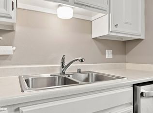 3134 W 34th Ave, Anchorage, AK 99517