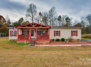 5951 Great Dr, Claremont, NC 28610