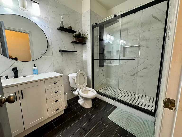 5604 Belton Ln — Photo 3