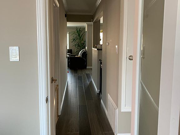 4th image of 1020 Wildwood Ave