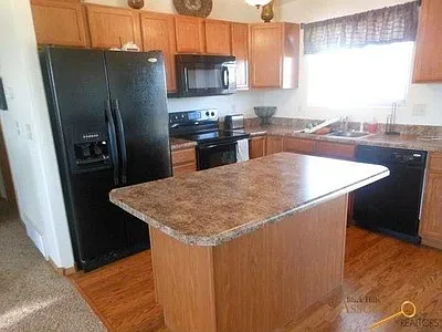 4 Bedroom | 2 Bath | Split Foyer House | Garage | Rapid Valley — Photo 4