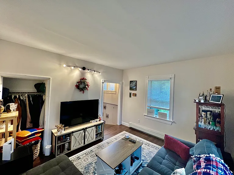 99 Franklin St #2 — Photo 7