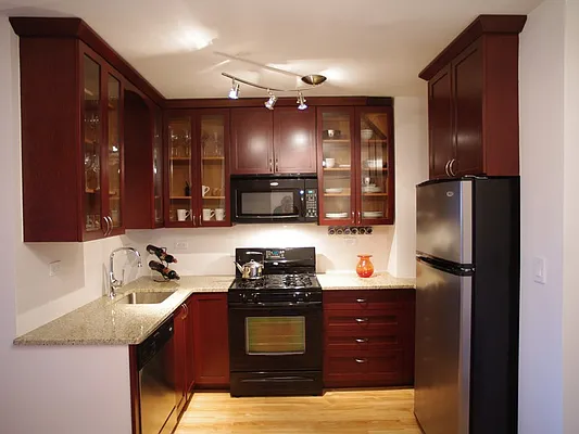 Sold by Sotheby's International Realty | media 31