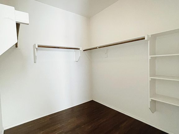 4th image of 2908 Whispering Pine Blvd