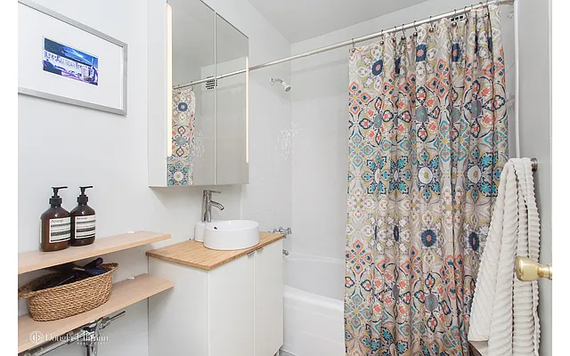 Sold by Douglas Elliman | media 7