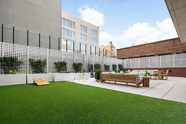 Sold by Compass | media 8