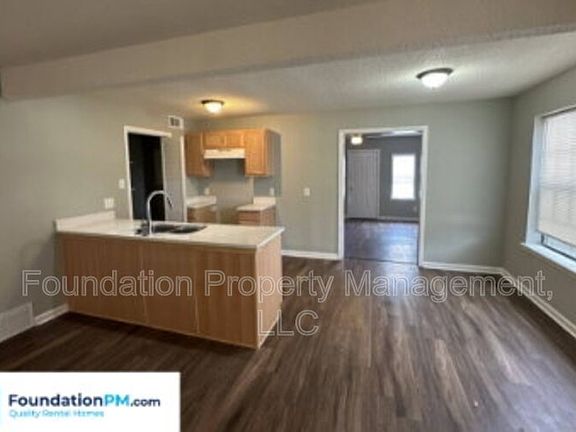 3rd image of 30 Windsor Rd