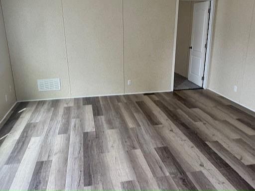 2nd image of 13 Rustic Pkwy #137