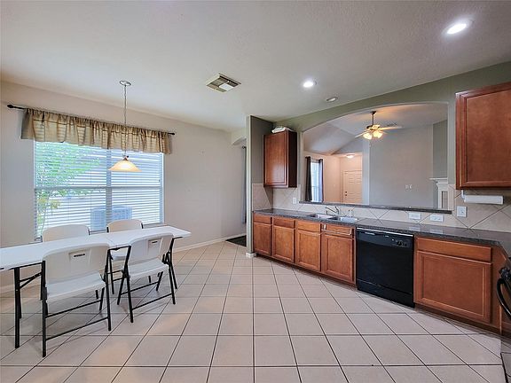 3rd image of 25223 Hazel Ranch Dr