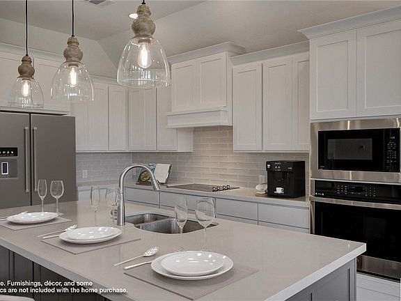 2nd image of 2851 Coral Way