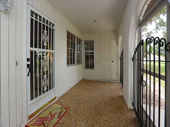2nd image of 408 Oxford Dr #408