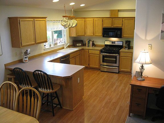 4th image of 701 Pathfinder Ln