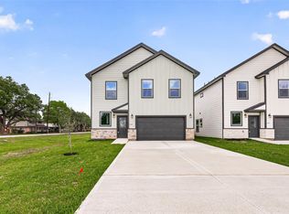 422 S 4th St, Beasley, TX 77417