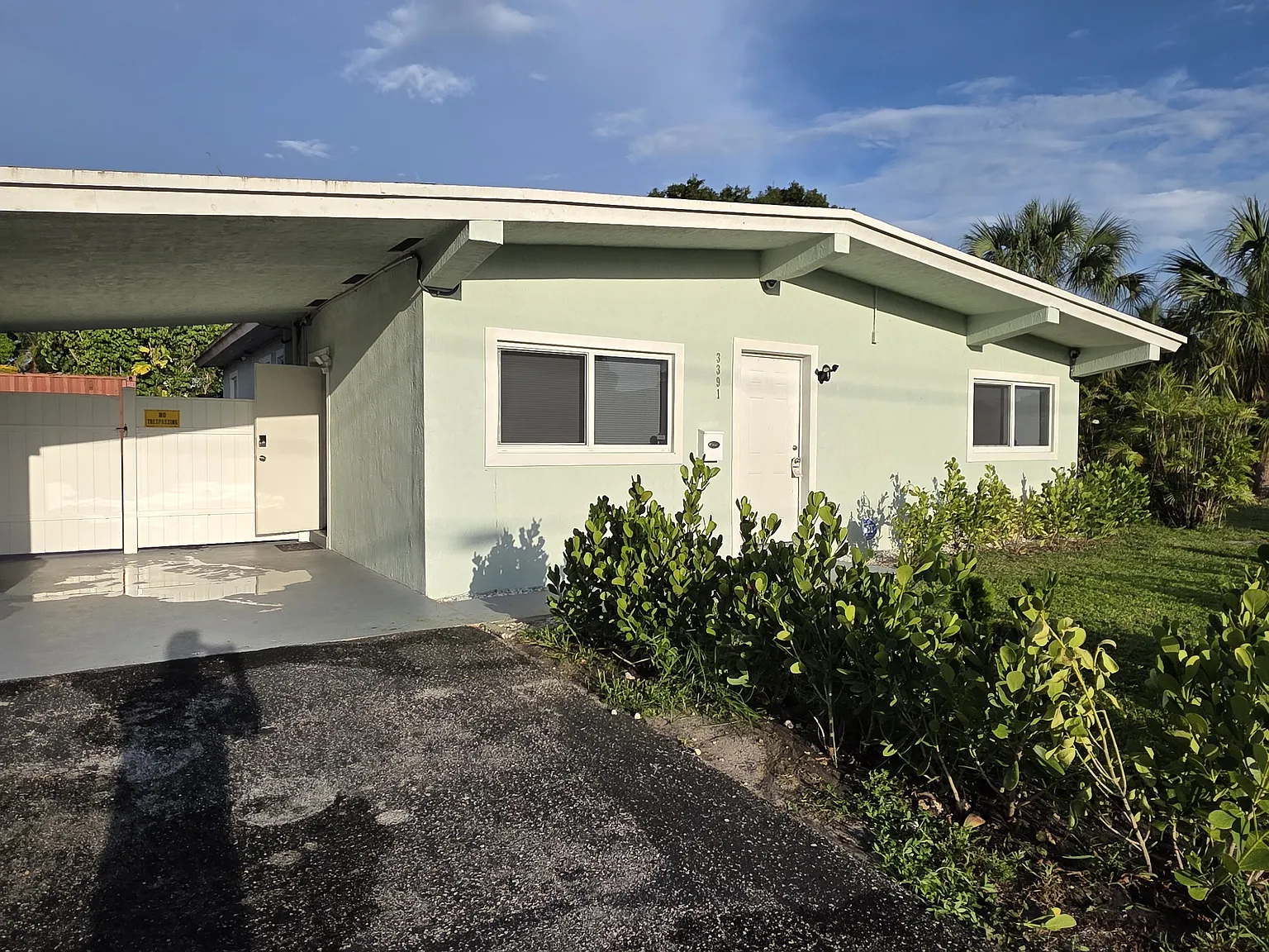 3 bed, 1144 sqft, $3,550 — Photo 3
