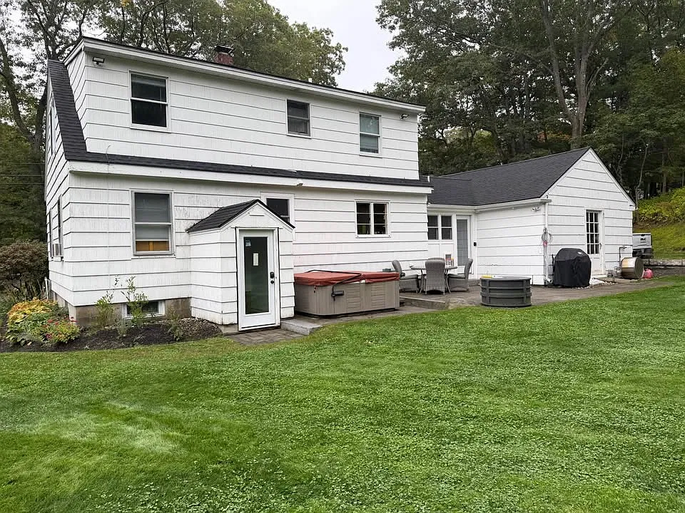 515 Mitchell Rd — Photo 1