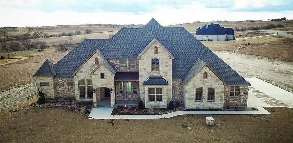 1st image of 367 Angelina Dr