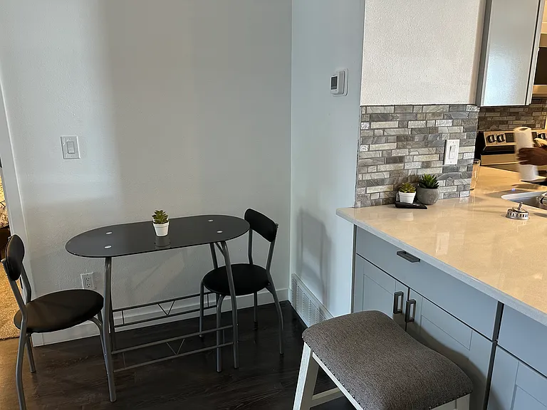 404 S Greene St — Photo 6