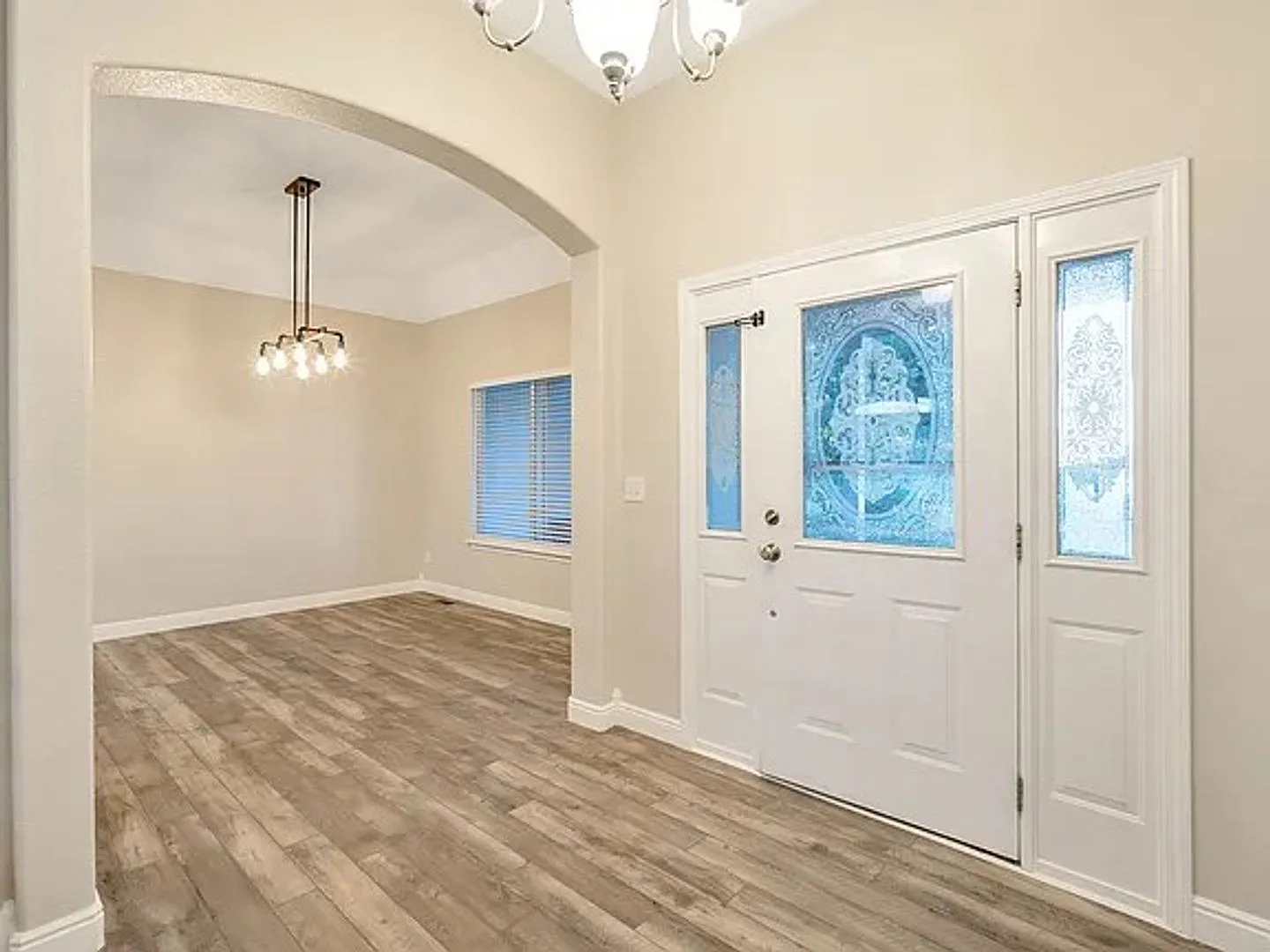 3 BR/3BA | Newly Renovated Single Family Home | 3-Car Garage | Fully Fenced! — Photo 4