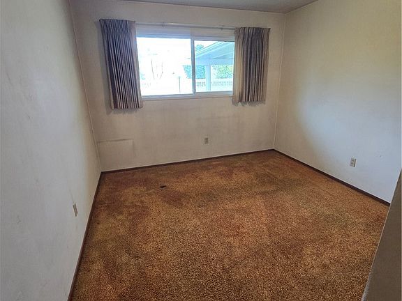 5th image of 11173 Montlake Dr