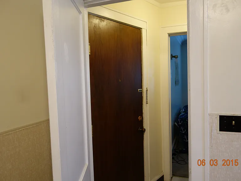 1928 E Superior St #4 — Photo 15