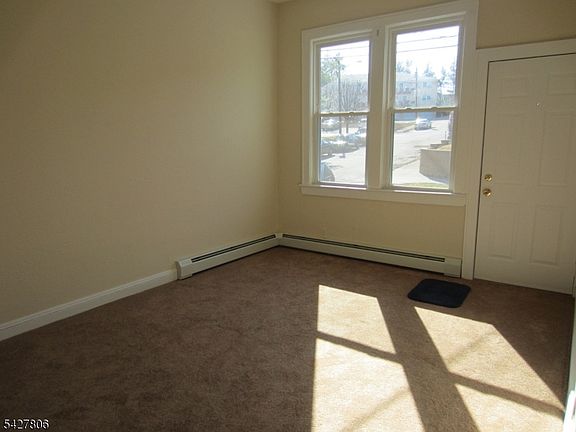 2nd image of 367 Hoover Ave