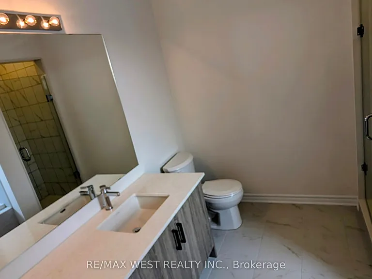 91 Inverary Cres — Photo 31