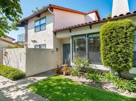 1944 N Jameson Ln, Santa Barbara, CA