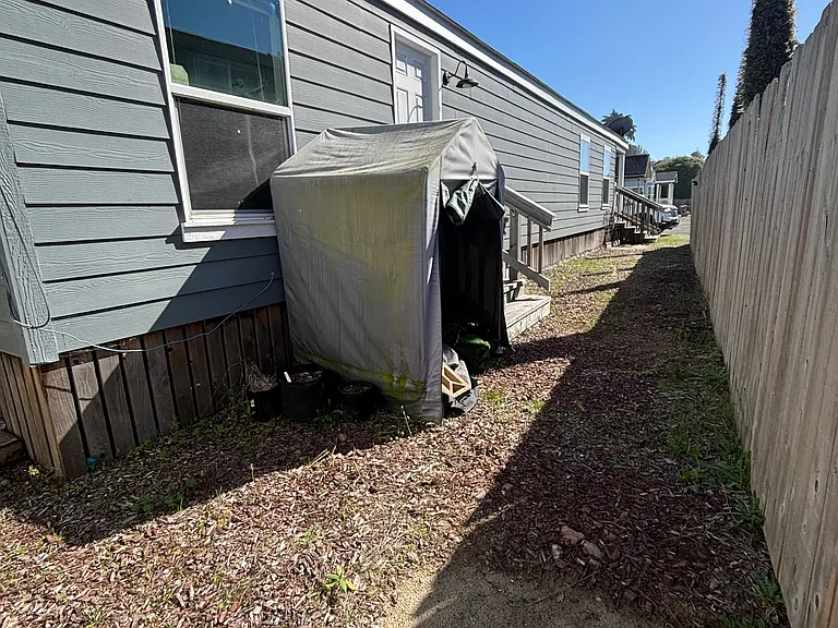 N Harbor Dr — Photo 5