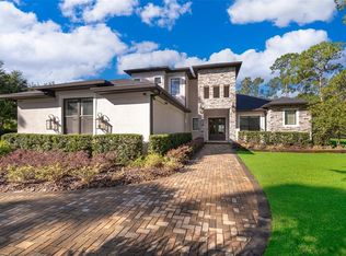 469 Valley Stream Dr, Geneva, FL 32732