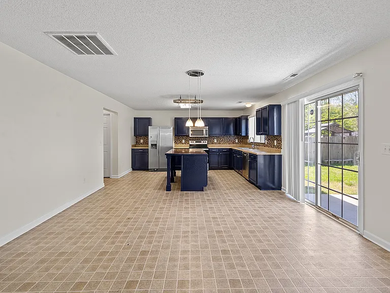 6571 Guard Hill Dr — Photo 19