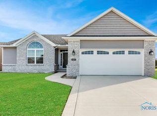 10301 Blue Ridge Dr, Whitehouse, OH 43571