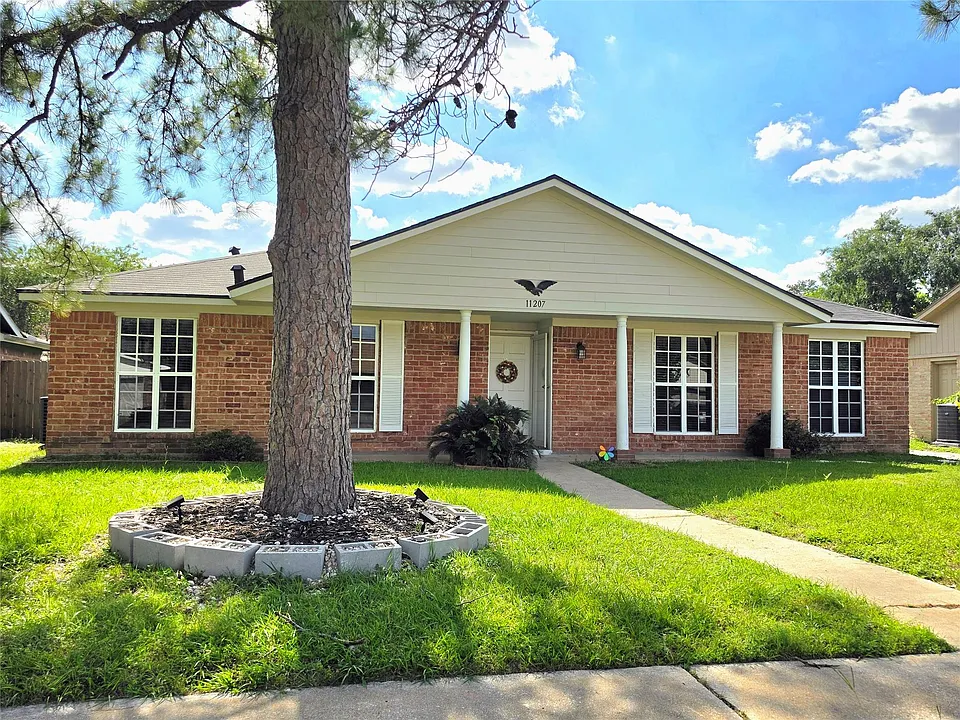 11207 Broadsweep Dr