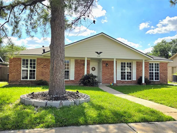 11207 Broadsweep Dr, Houston, TX 77064