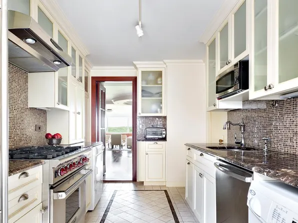 24 Central Park South 12W image 3 of 3