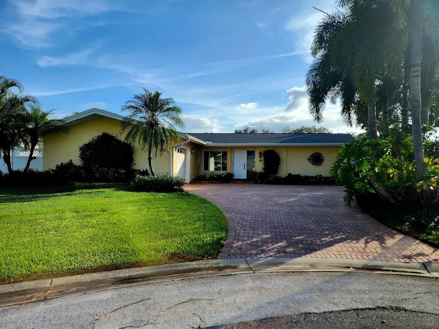 3 bed, 1606 sqft, $5,250 — Photo 4