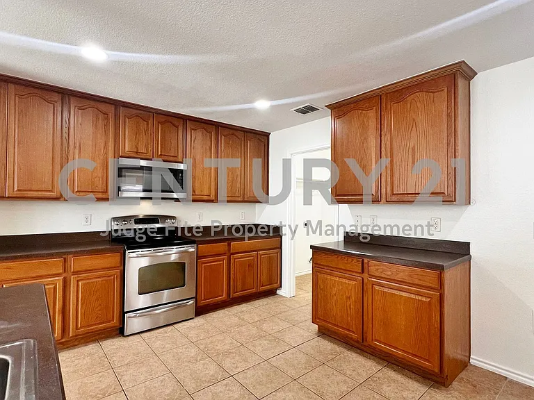 1724 Quails Nest Dr — Photo 6