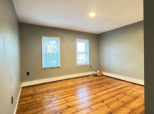 69 Winchester St, Providence, RI 02904