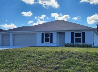 2707 7th St SW, Lehigh Acres, FL 33976