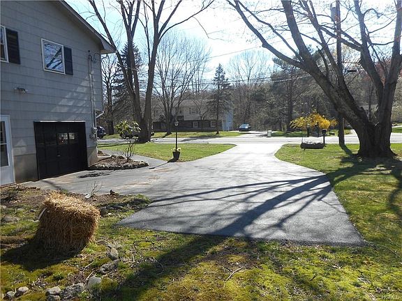 5th image of 48 N Lorna Ln