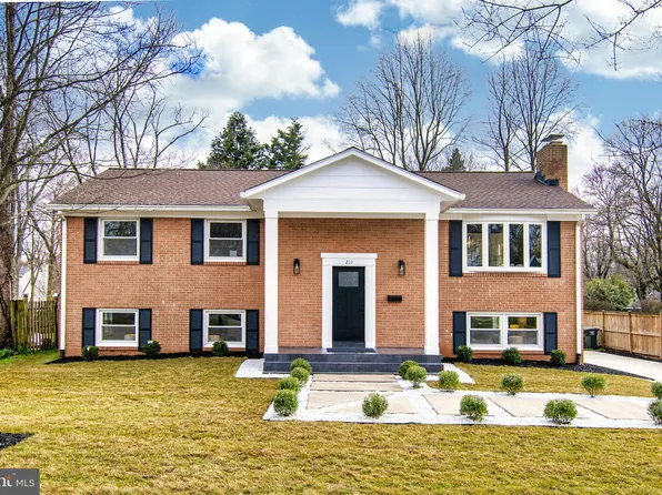 211 Patterson St, Falls Church, VA 22046