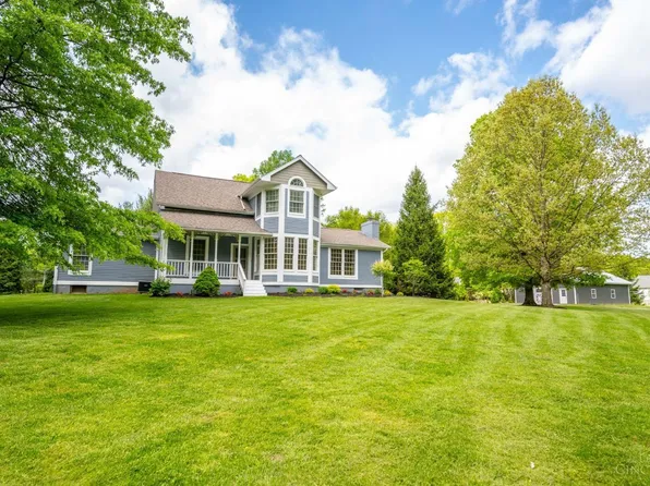 1138 White Oak Rd, Amelia, OH 45102