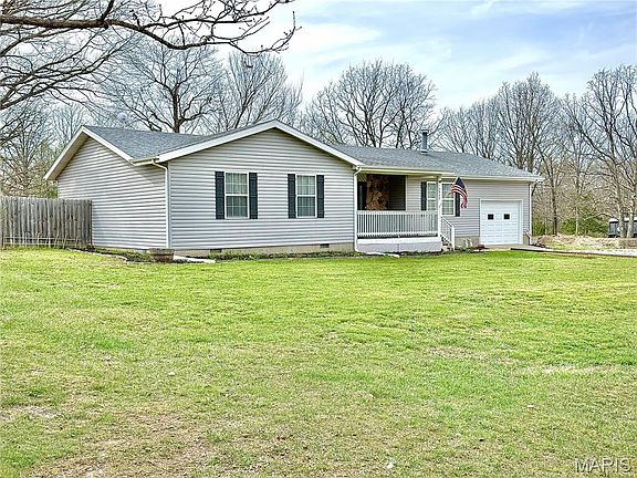 2nd image of 13955 Cherry Dr
