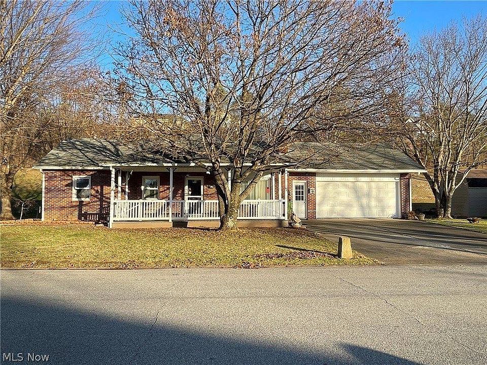 1st image of 98 Jefferson Dr