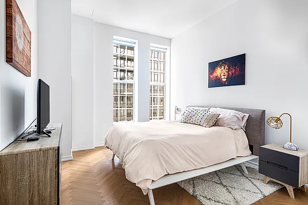 Sold by Sotheby's International Realty | media 3