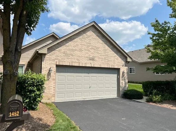 1452 Mackenzie Ln, Elgin, IL 60120