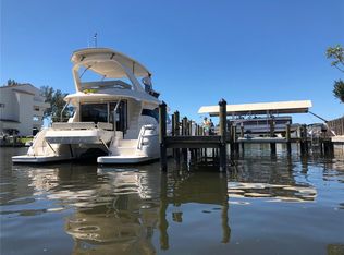 4223 Royal Palm Dr, Bradenton, FL 34210