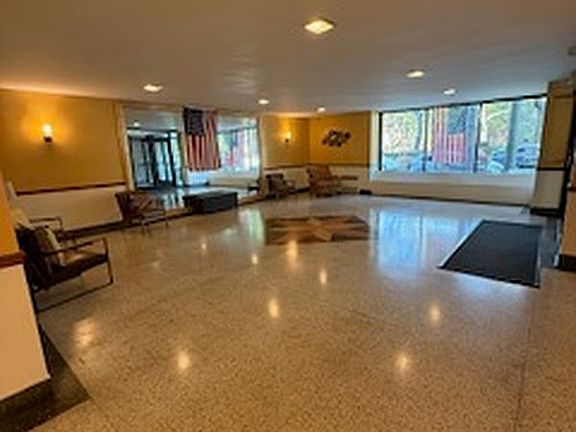 2nd image of 6188 Dry Harbor Rd APT 4D