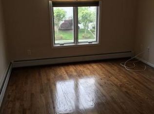 136 Covington Cir #1, Staten Island, NY 10312